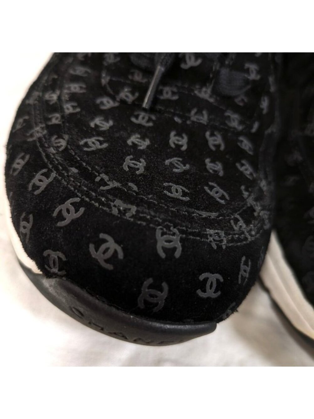 Chanel Coco Mark Print Suede Sneakers Size 42 22AW - Picture 11 of 15